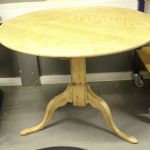 895 2152 TEA TABLE